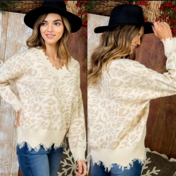 Boutique Sweaters - New Fringe hem Leopard Print V neck Sweater